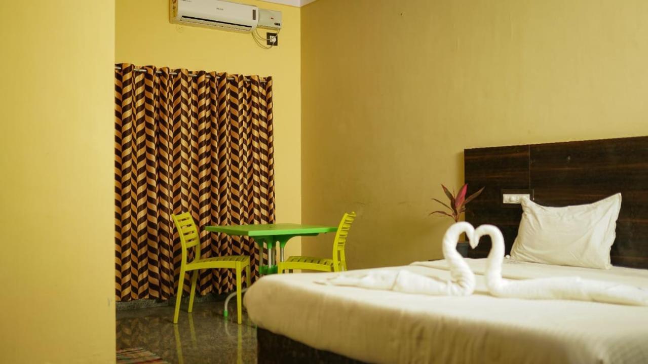 Dolphin Resort Yelagiri Exterior foto