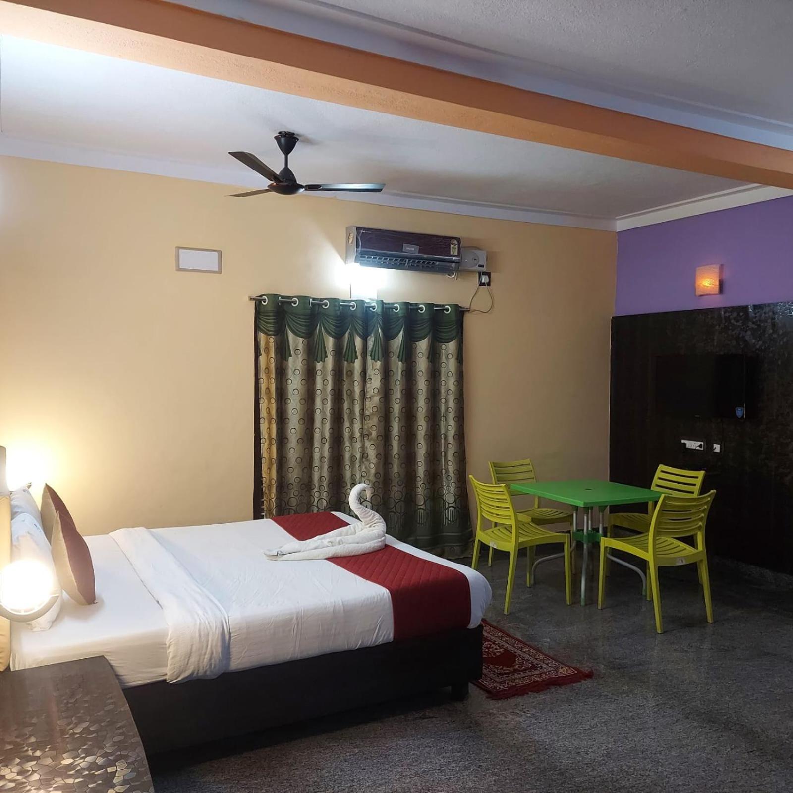 Dolphin Resort Yelagiri Exterior foto