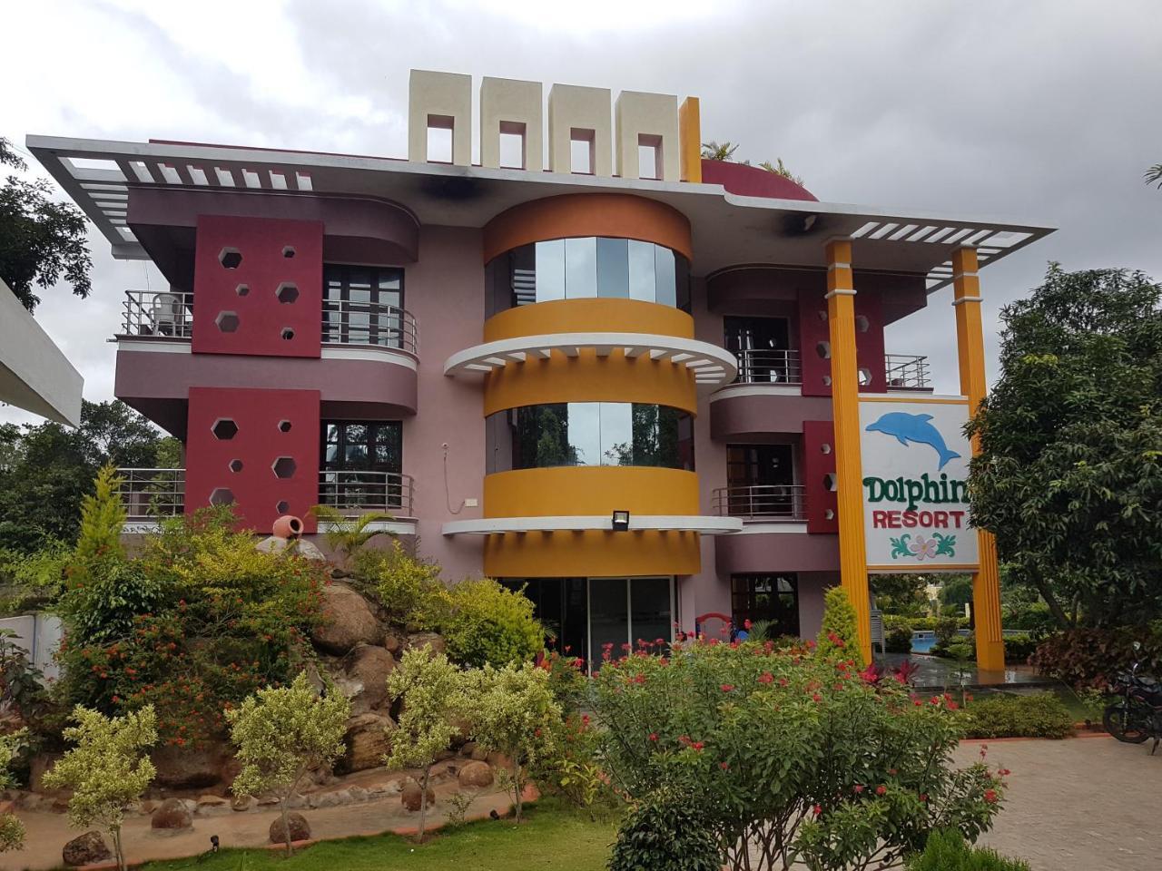 Dolphin Resort Yelagiri Exterior foto